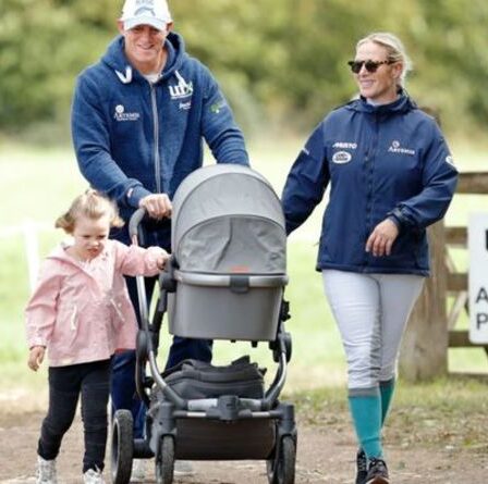 'J'ai besoin de vacances!' Le mari de Zara Tindall, Mike, fait allusion à des vacances d'été chaotiques en famille