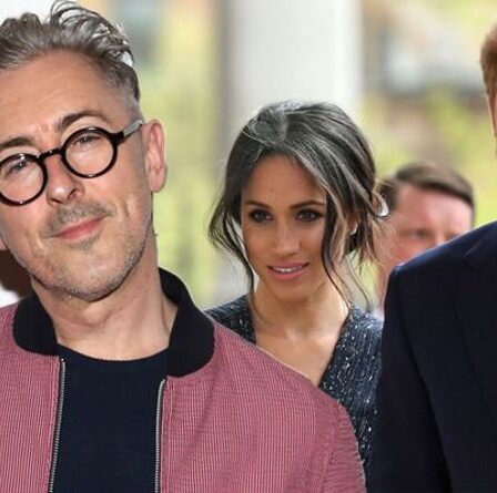 "J'ai de la sympathie" Meghan et Harry étaient "harcelés" en tant que membres de la famille royale, affirme Alan Cumming