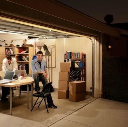 "J'ai gagné plus de 15 millions de livres sterling en cinq ans avec mon agitation latérale" L'homme, 30 ans, se souvient de "la plus grande leçon"