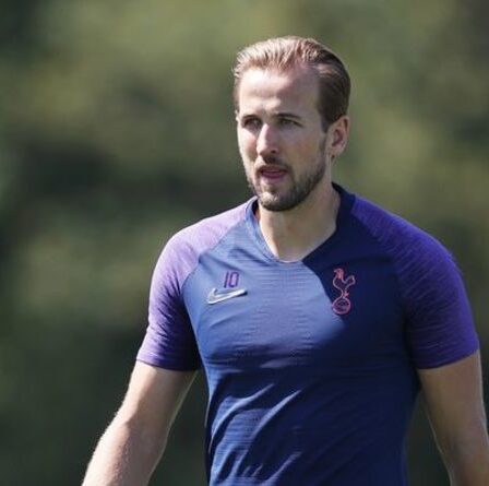 Jamie Carragher offre à Harry Kane le même conseil qu'il a donné à Steven Gerrard au milieu des liens avec Chelsea