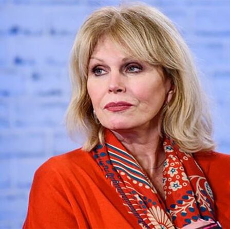 Joanna soutient la grève de la faim des Gurkhas pour gagner la bataille pour la justice des retraites