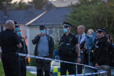 La communauté «dévastée» alors que la première fusillade de masse en Grande-Bretagne depuis 11 ans fait six morts