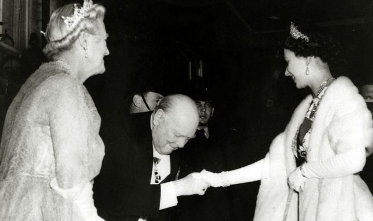 La lettre révélatrice de Churchill faisait allusion au destin royal de la reine après avoir rencontré le jeune royal