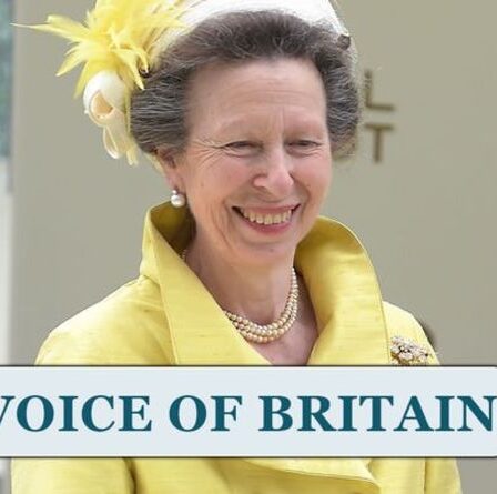 La princesse Anne couronnée plus «travailleuse» que Charles lors d'un triomphe écrasant du scrutin royal