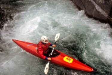 La vie après la mort: un médecin s'est noyé dans un accident de kayak et a senti «l'esprit se détacher du corps»