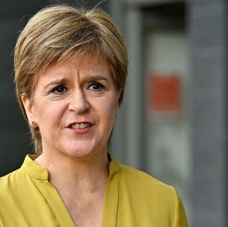L'accord de prise de pouvoir de Sturgeon se retourne contre l'extrême gauche des Verts contrecarrant la candidature à l'indépendance