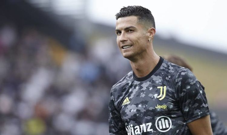 L'agent de Cristiano Ronaldo "a atterri à Paris" après la réunion de transfert de Man City