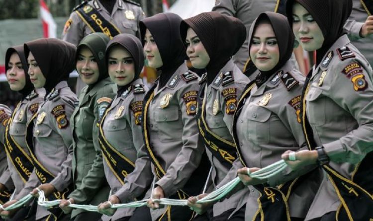 L'armée indonésienne a mis fin aux "tests de virginité" sur les cadets féminins - "Abus et non scientifique"