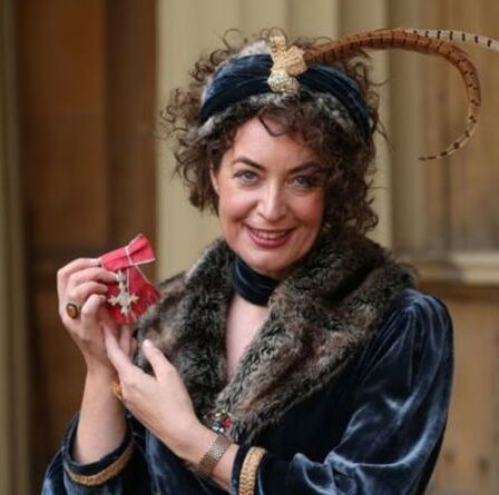 L'auteur primé d'Orwell réécrira ses mémoires sur la ligne « peau de chocolat »