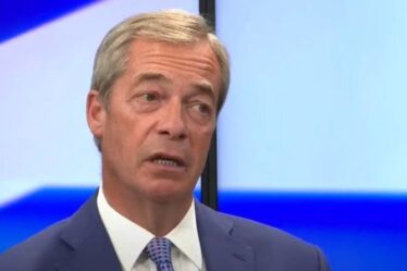 "Le Brexit n'est pas terrible, le DEAL l'est" Farage se dit satisfait à 75% de l'après-Brexit au Royaume-Uni
