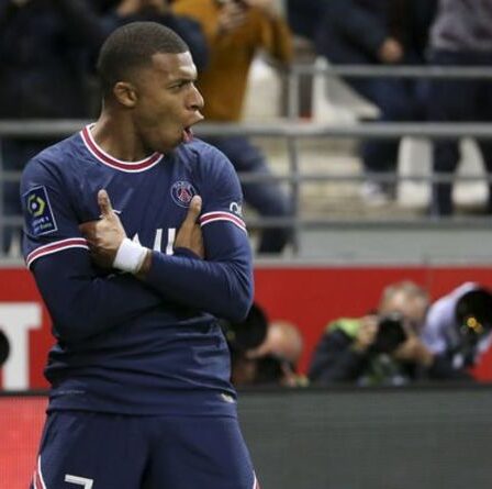 Le Real Madrid frappe le PSG avec une nouvelle menace de Kylian Mbappe alors qu'une nouvelle "offre de 170 millions de livres sterling" est imminente