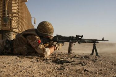 Le Royaume-Uni entrera-t-il en guerre contre l'Afghanistan ?  Le Royaume-Uni a "le droit d'intervenir"