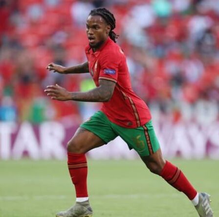 Le chef de Barcelone, Joan Laporta, « rencontre Jorge Mendes » et pourrait lancer une clé à Liverpool pla