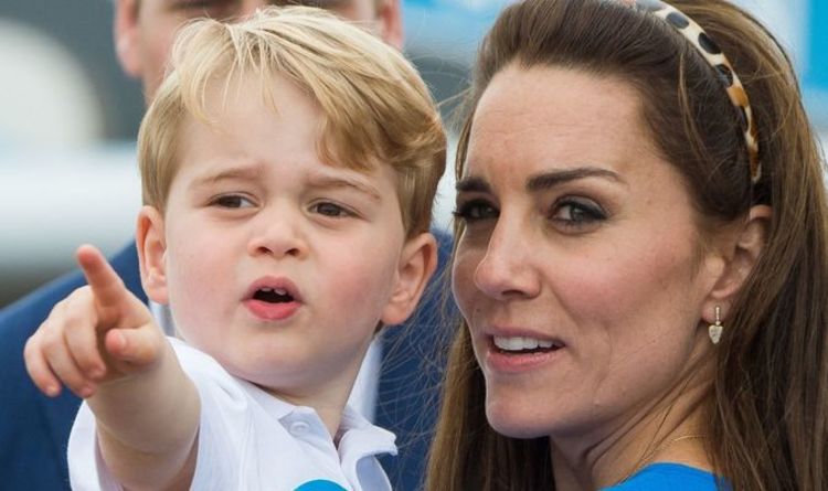 Le passe-temps de Prince George fait allusion à une future carrière possible - « Maman, puis-je essayer maintenant ? »