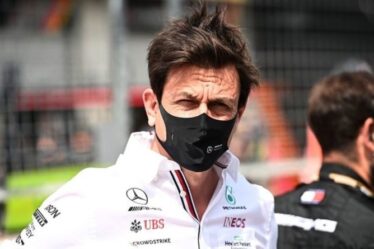 Le patron de Mercedes, Toto Wolff, admet qu'il pourrait "spontanément" quitter son poste de patron de la F1