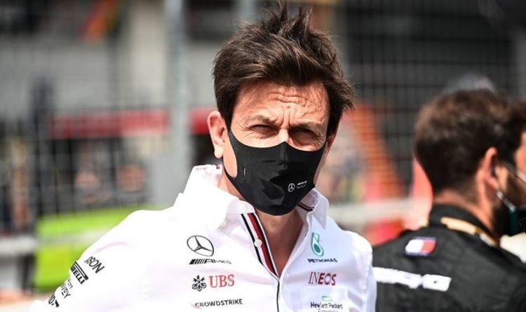 Le patron de Mercedes, Toto Wolff, admet qu'il pourrait "spontanément" quitter son poste de patron de la F1