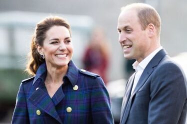 Le prince William et Kate se préparent à devenir roi et reine alors qu'ils adoptent la tradition royale