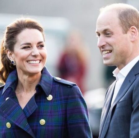 Le prince William et Kate se préparent à devenir roi et reine alors qu'ils adoptent la tradition royale