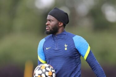 Le record de Tottenham signant Tanguy Ndombele « envisageant des options » après le snob de Nuno