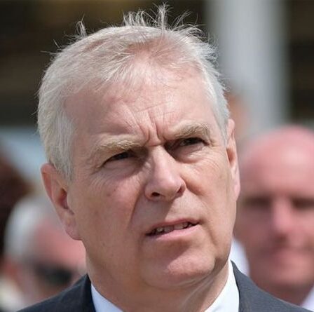 Le silence du prince Andrew laisse la famille royale « totalement perplexe » – « Aucune idée de ce qui se passe »