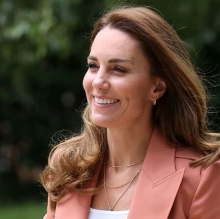 Les amis de l'école de Kate Middleton disent que la duchesse a eu du mal à avoir confiance en elle à l'adolescence