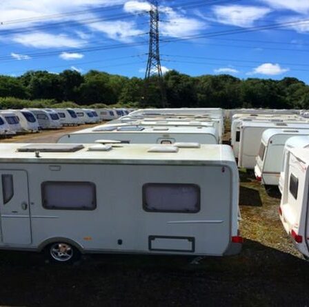 Les conseils locaux craignent les sites de caravanes pop-up à travers le Royaume-Uni alors que la précipitation pour sauter sur la demande de staycation