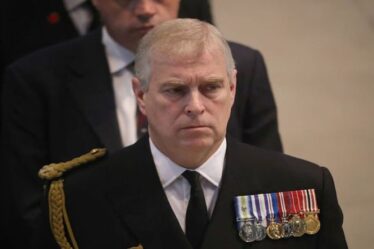 « Les militaires ne voudraient pas de lui ! »  Un expert royal dénonce les perspectives de l'armée du prince Andrew au milieu d'un scandale