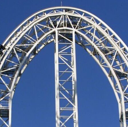 Les montagnes russes les plus rapides du monde s'arrêtent après que plusieurs coureurs se soient cassés les os