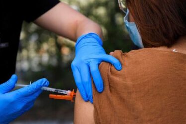 Les parents peuvent-ils faire vacciner leurs enfants de 16 ou 17 ans ?  La loi expliquée