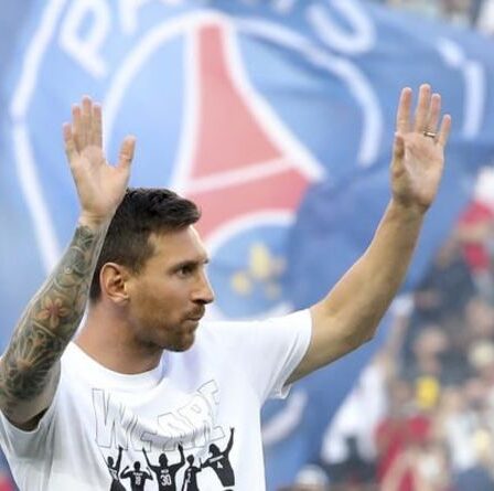 Les premiers plans de Lionel Messi détaillés alors que les fans font face à une attente angoissante pour regarder la star du PSG
