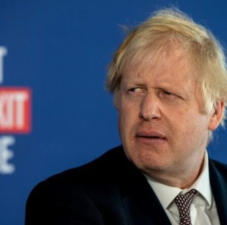 "Les prendre pour acquis" Les conservateurs n'écoutent pas les électeurs du Mur bleu, déclare le député travailliste