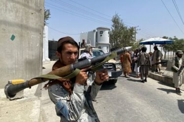Les talibans disposent d'un stock « énorme » d'armes et de munitions, craignent les responsables américains de la défense