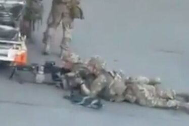 Les troupes américaines se démènent pour créer un périmètre de sécurité dans l'offre finale de défendre l'aéroport de Kaboul