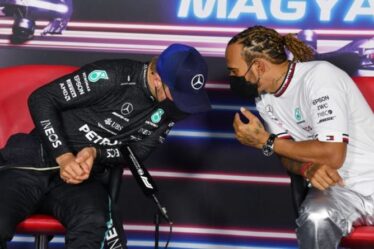 Lewis Hamilton applique une "pression interne" sur la décision de son coéquipier de Mercedes - Priestley