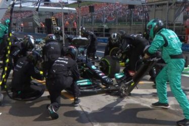 Lewis Hamilton frappe à la radio de l'équipe Mercedes après le chaos du Grand Prix de Hongrie