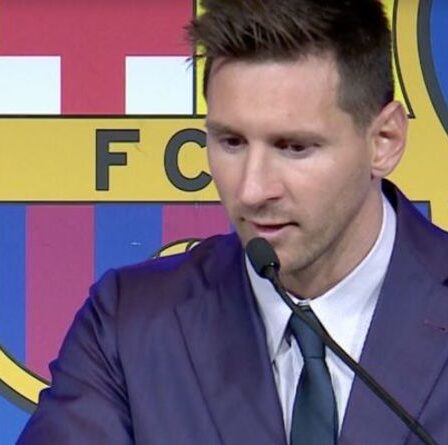 L'icône de Barcelone Lionel Messi confirme les pourparlers de transfert du PSG et «beaucoup» d'appels téléphoniques rivaux