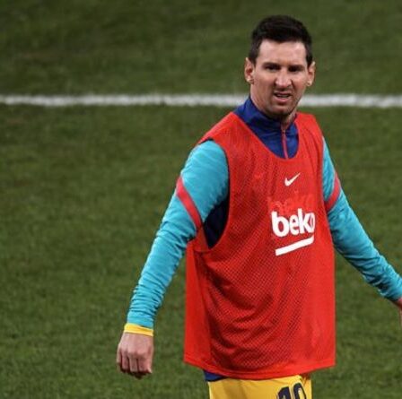 Lionel Messi est sur le point de choquer la sortie de Barcelone alors que les problèmes de contrat sont jugés « impossibles à résoudre »