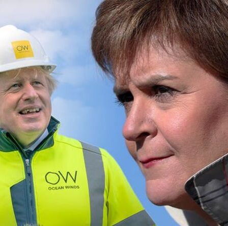 L'offre d'indépendance de Sturgeon a déraillé alors que Westminster «tirait le tapis» de l'Écosse