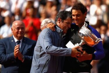 L'oncle de Rafael Nadal fait une fouille voilée à Novak Djokovic après le fracas de la raquette à Tokyo 2020