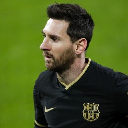 Man Utd exhorté à "annoncer Lionel Messi" par Robin van Persie alors que les clubs tournent autour de l'Argentine