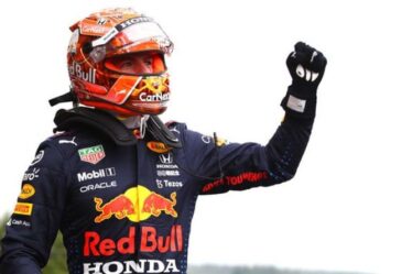 Max Verstappen arrache la pole devant le package surprise George Russell au GP de Belgique