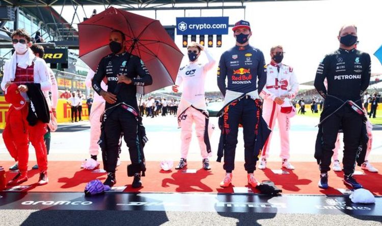 Mercedes pense que Red Bull ralenti par la FIA alors que Lewis Hamilton mène Max Verstappen