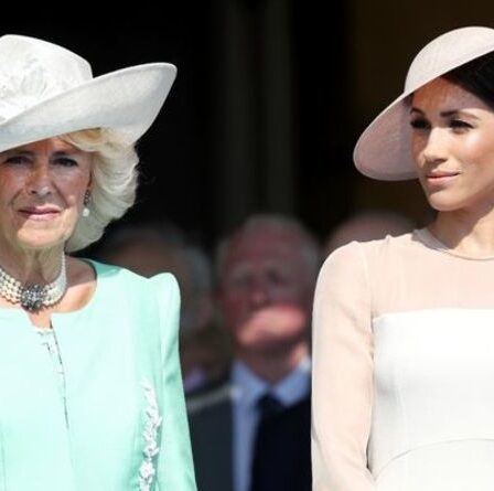 'Ne pardonnez jamais à Meghan Markle' Camilla ne pardonnera pas aux Sussex d'avoir blessé le prince Charles