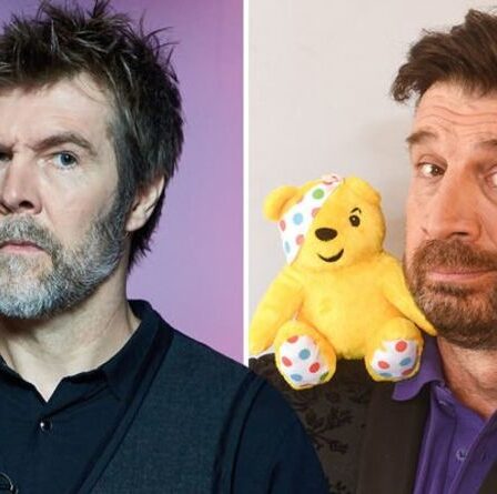 Nick Knowles s'exprime "pour les personnes concernées" alors que Rhod Gilbert le remplace sur DIY SOS