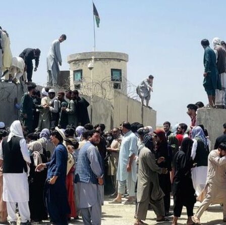 « Nous faisons tout ce que nous pouvons ! »  La Grande-Bretagne prolonge la date limite pour évacuer 6 000 personnes de Kaboul