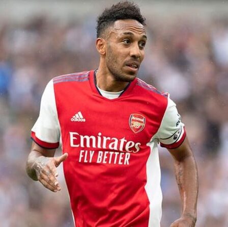 Pierre-Emerick Aubameyang manquera le choc de Brentford au milieu des rumeurs de sortie d'Arsenal