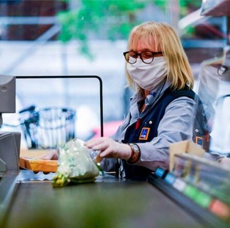 "Pleurer et trembler": l'acheteur d'Aldi traumatisé en raison de la vitesse de numérisation agressive du caissier