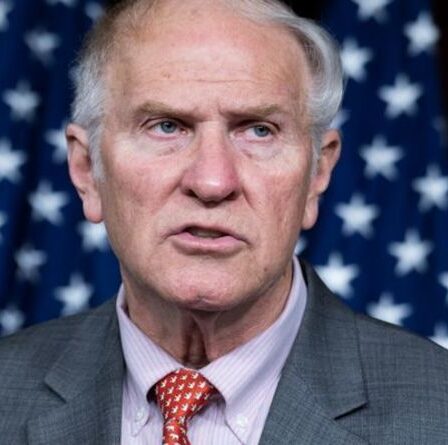 « Plus de troupes en Espagne !  Un membre du Congrès dénonce la fuite "dangereuse" de Biden d'Afghanistan