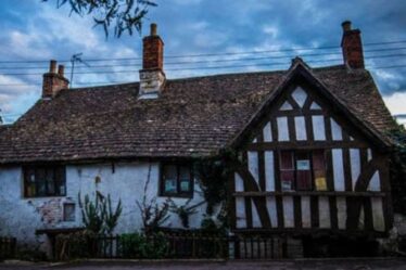 Pourquoi cet ancien pub du Gloucestershire laisse les invités si terrifiés après près de 1 000 ans