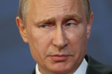 Poutine "fort et souverain" commande des sous-marins nucléaires dans une mesure redoutable pour l'armée